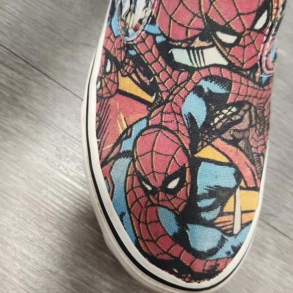 Vans Marvel Spider-Man Graphic Slip-Ons Mens 7 Womens 8.5 - Picture 9 of 10